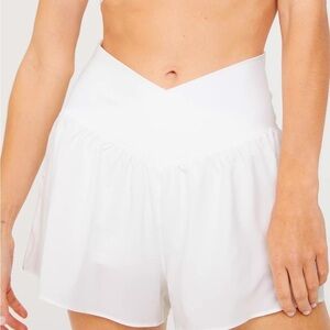 🤩OFFLINE by Aerie White Shorts
